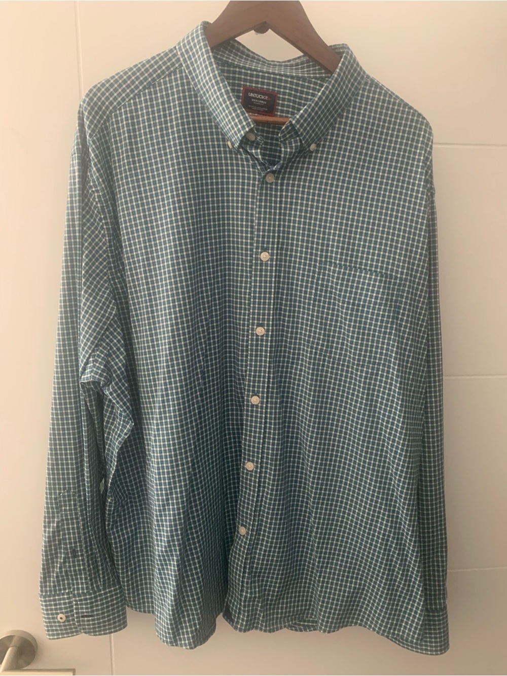 Untucked green Check Button-Down Men's Shirt A17